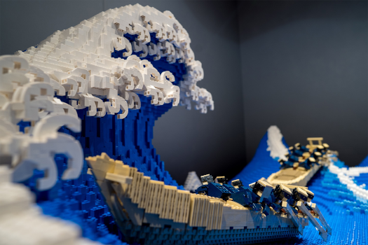 Hokusai's "Kanagawa Wave" built in lego blocks
